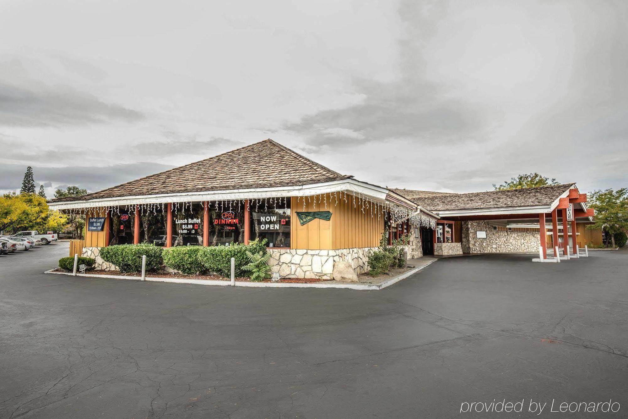 Econo Lodge Near Reno-Sparks Convention Center Eksteriør billede